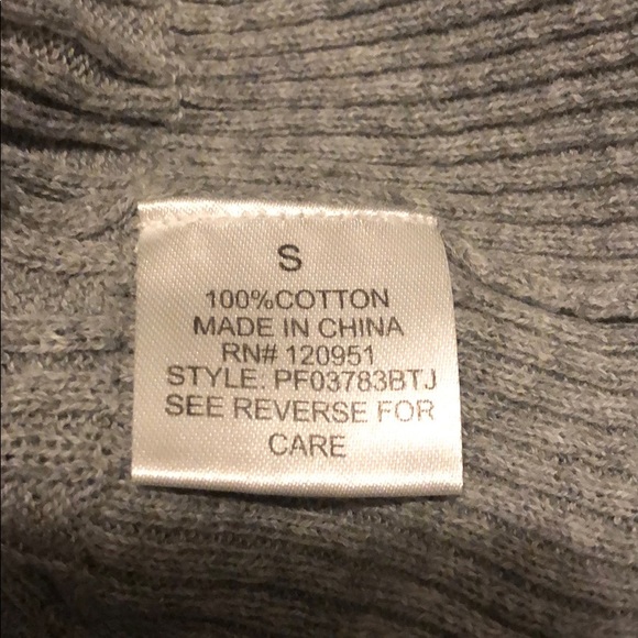 Pink Rose cable sweater - Picture 5 of 6